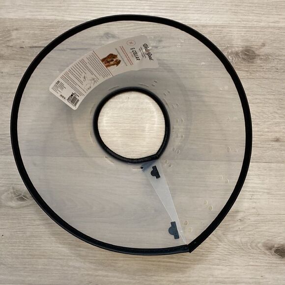 New- dog cone size medium - Picture 3 of 3